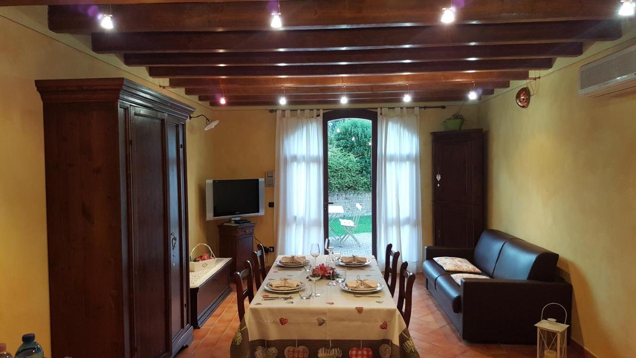 Corte La Guarnigione Valeggio sul Mincio Extérieur photo
